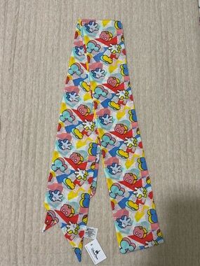 Disney Mickey Mouse 80s Flashback Scarf